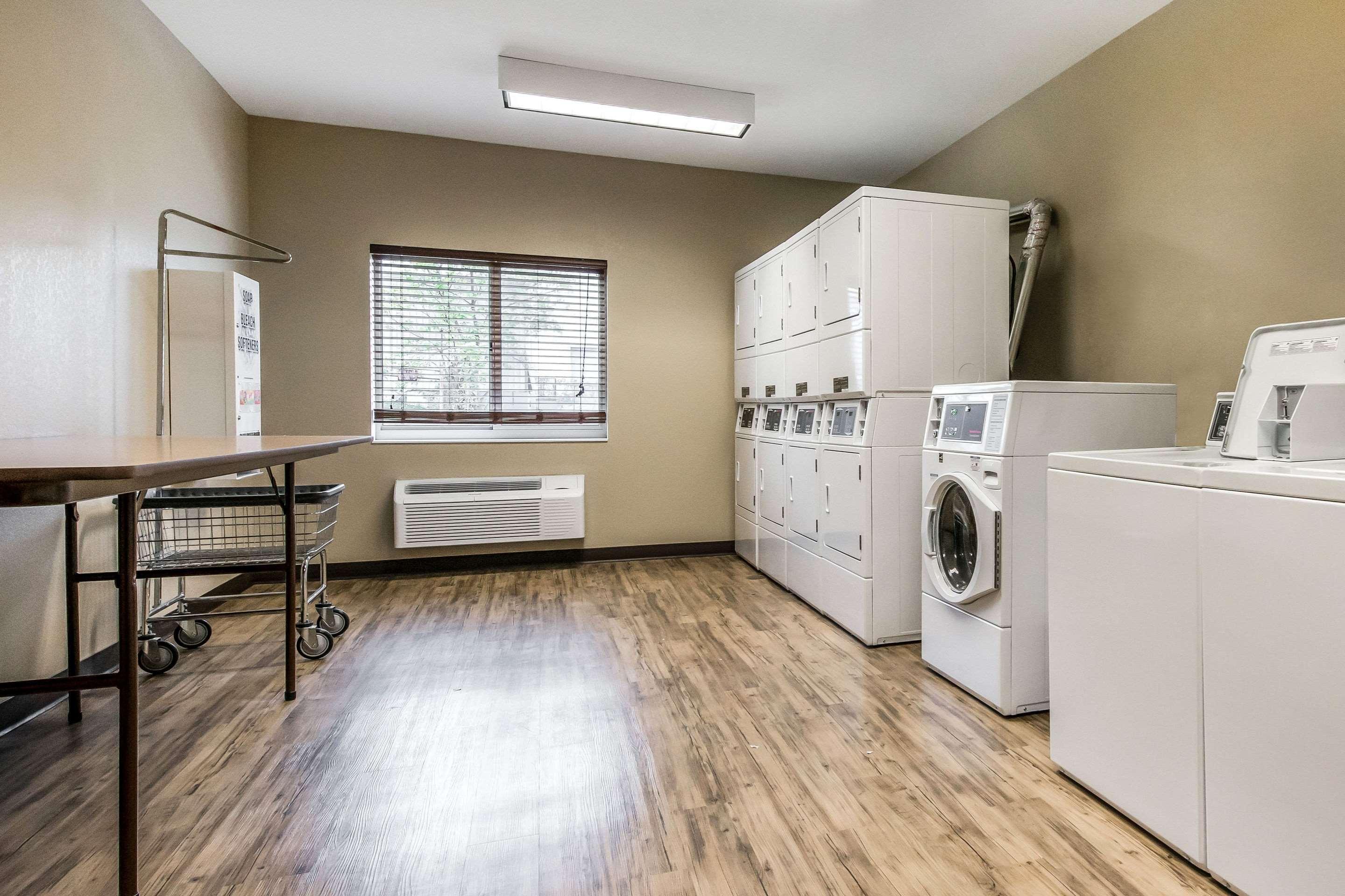 Suburban Studios Washington, Pa Extérieur photo